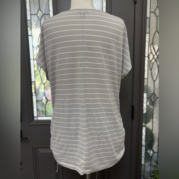 Eddie Bauer Women's Gray Striped Scoop Neck Top Size XL - Picture 5 of 8